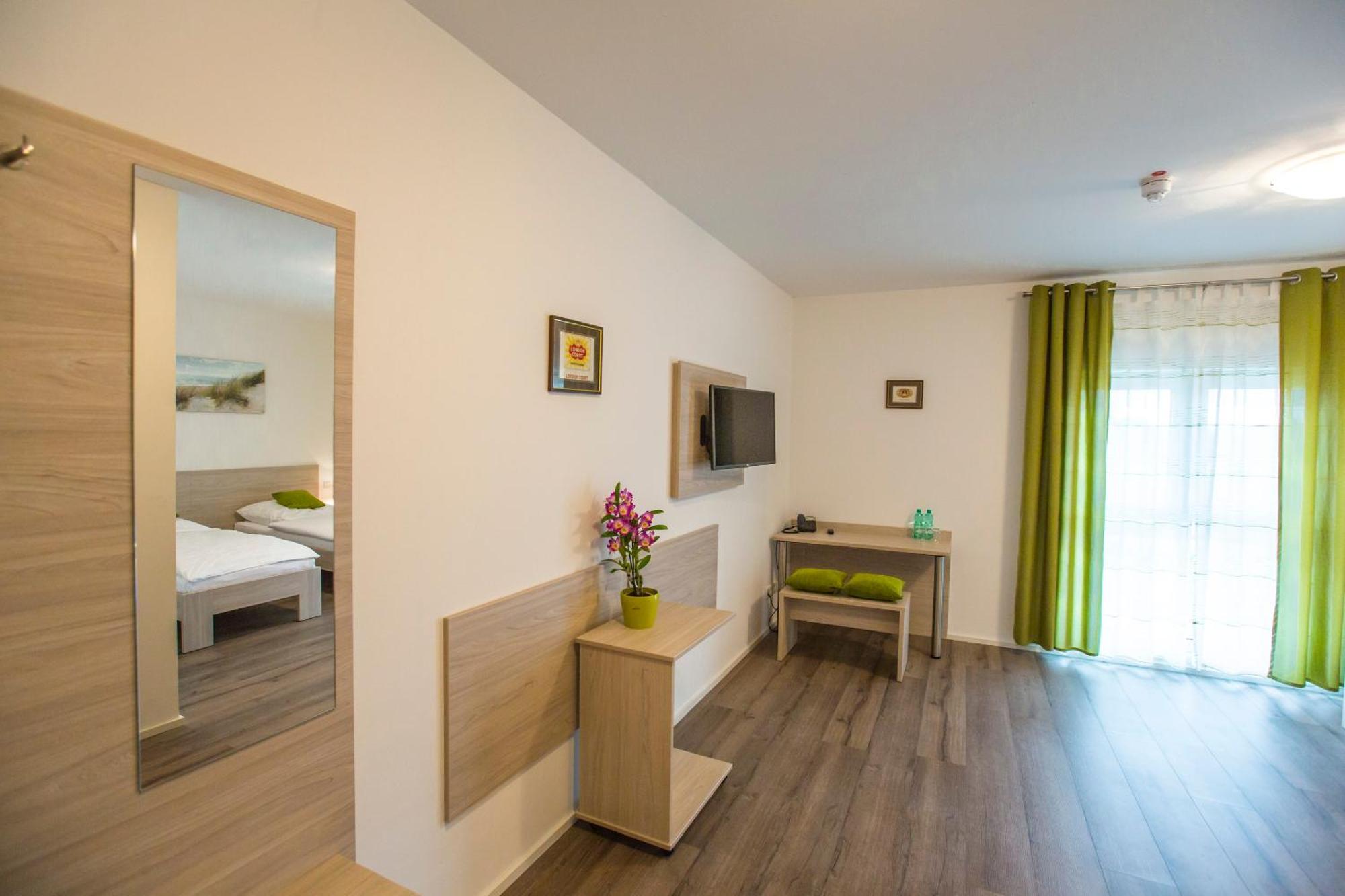 Hotel Anna Hilden Rum bild