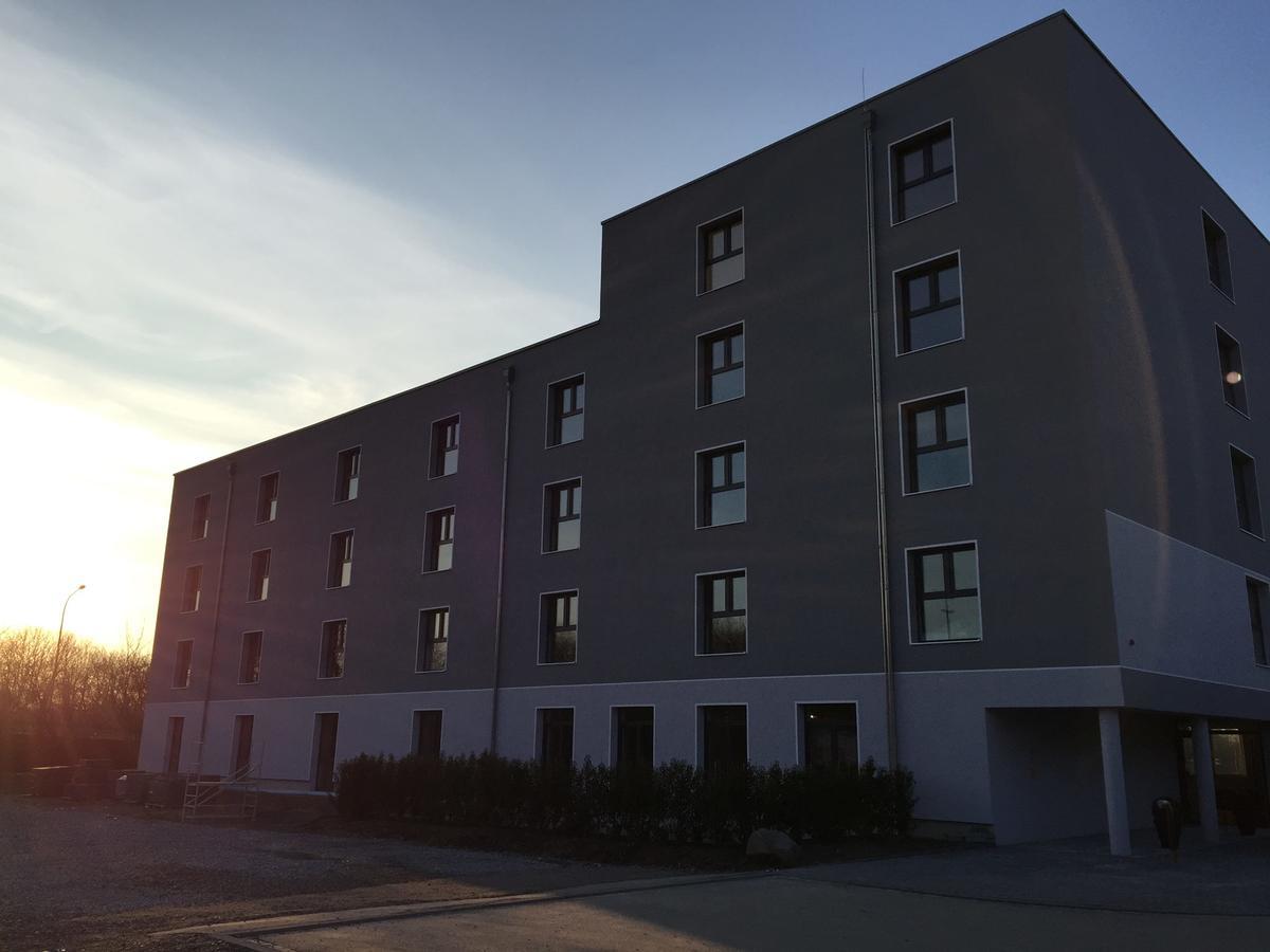 Hotel Anna Hilden Exteriör bild